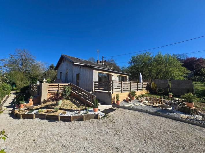 Location de vacances pour 6 personnes, avec vue et jardin à Lons-le-Saunier - 3