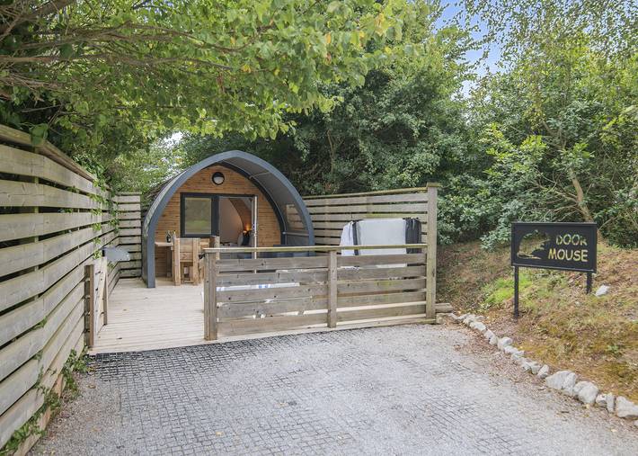 Glamping for 2 people in England