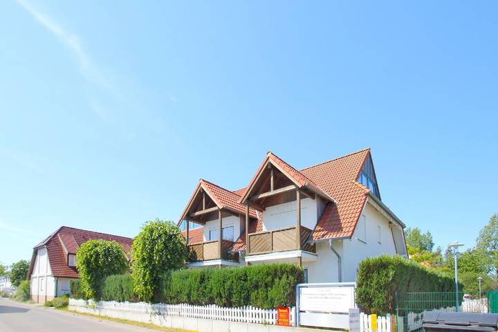 Ferienwohnung für 2 Personen, mit Balkon und Seeblick in Breege