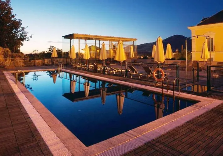 Hôtel pour 10 personnes, avec piscine et sauna ainsi que jardin et jacuzzi - 1