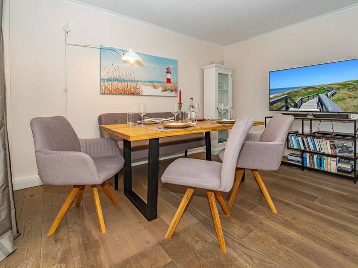 Ganze Ferienwohnung, Ferienliebe Strandkoje - Ferienwohnung für bis zu 3 Personen mit Terrasse in Wenningstedt in Nordfriesische Inseln (Schleswig-Holstein) (Schleswig-Holstein), Wenningstedt