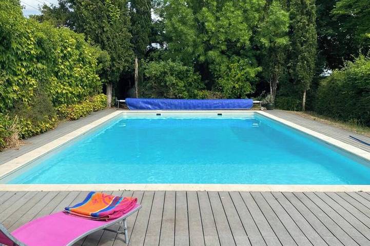 Schloss für 16 Personen, mit Garten - 1