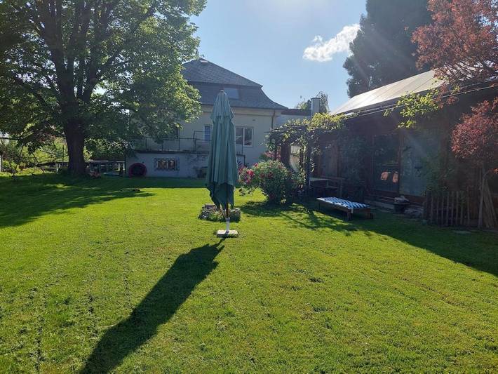 Ferienwohnung für 6 Personen, mit Terrasse und Garten sowie Pool und Ausblick