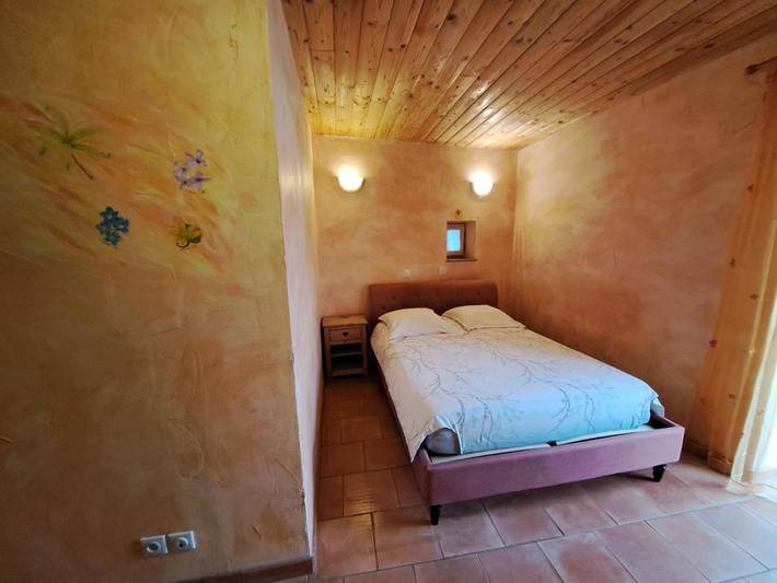 Chambre d’hôte pour 3 personnes, avec Terrasse ainsi que Jardin et Vue
