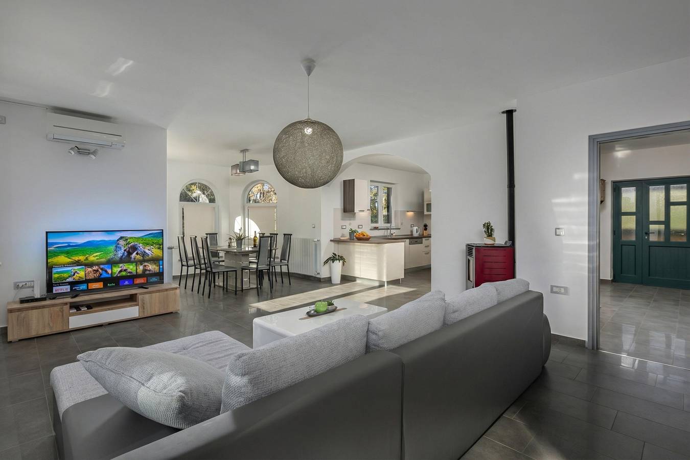 4 Bdr Villa Filleona with Pool in Labin, Ostküste Istrien