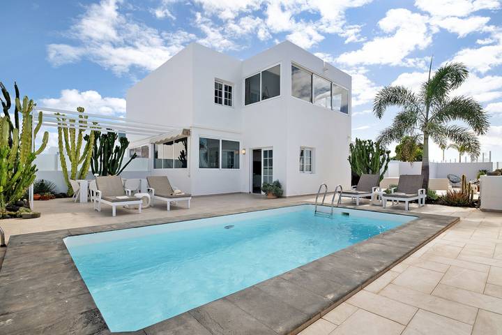 Villa for 6 people, with garden in Lanzarote