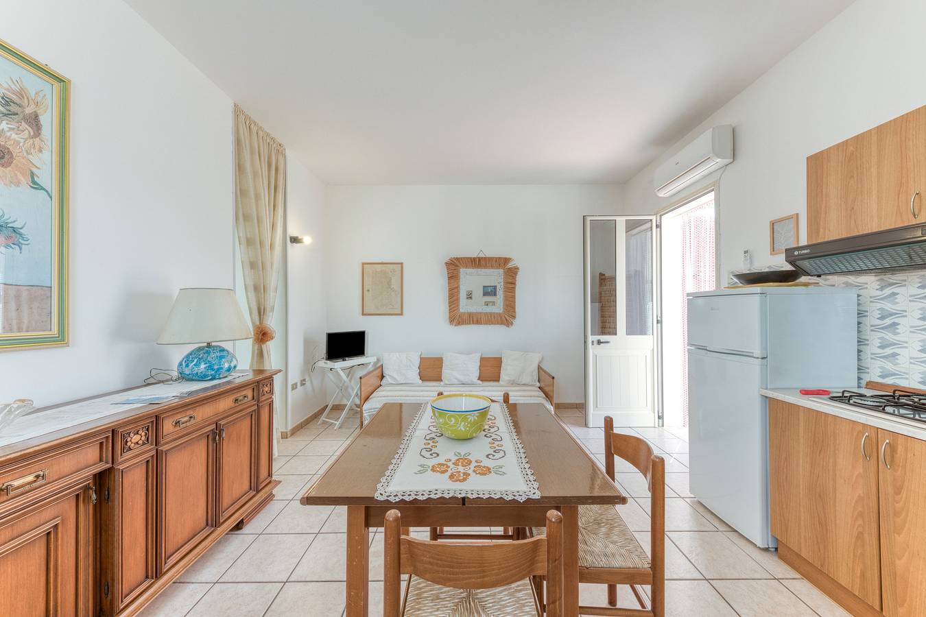 Apartamento entero, Apartamento 'Trande' con Balcón, Wi-Fi y Aire Acondicionado in Leuca, Castrignano del Capo