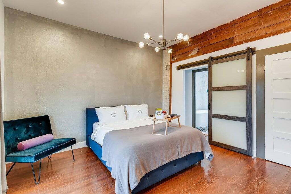 Bed And Breakfast for 2 Guests in San Antonio, Texas