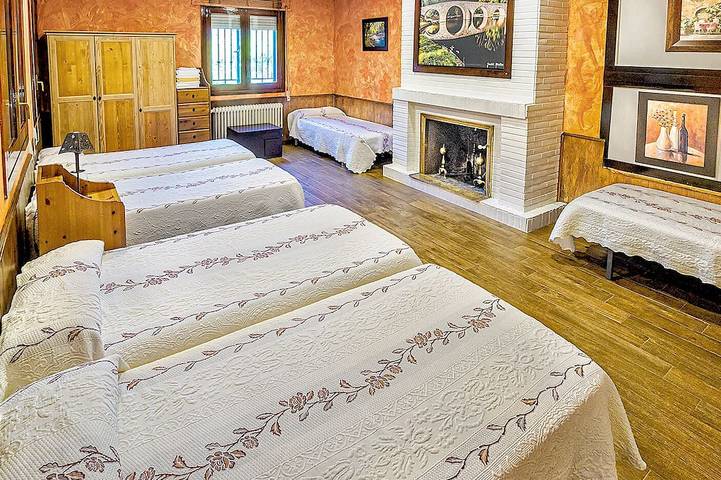 Casa Viria für 20 personen in Navaluenga, Valle del Alberche