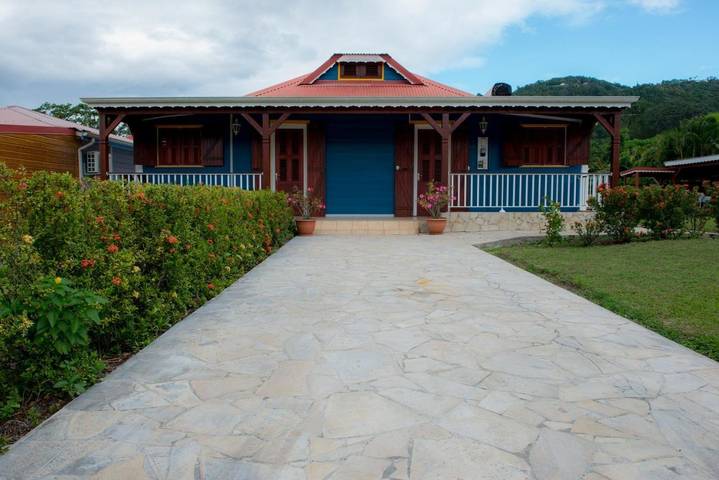 Location de vacances pour 6 personnes, avec jardin dans Plage de Grande Anse