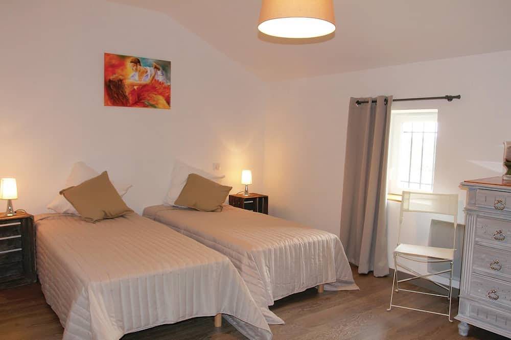 Gezellig huis in Pernes les Fontaines in Althen-des-Paluds, Vaucluse