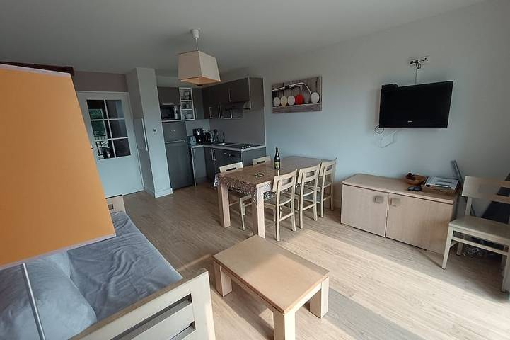 Gîte pour 5 personnes, avec balcon et piscine dans Golf Club des Sables d'Or