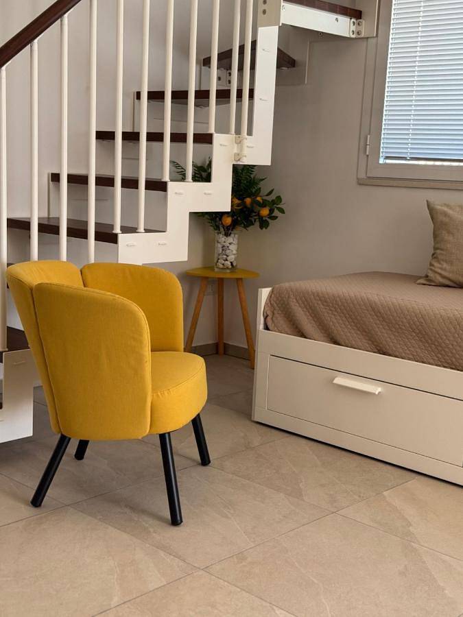 Appartamento per 2 persone, con giardino e panorama nonché balcone a Aci Bonaccorsi