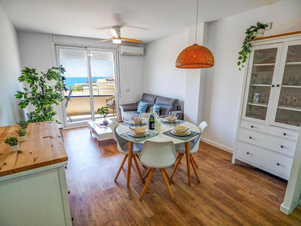 Apartamento entero, Apartment by the Sea by Hello Homes Sitges in Sitges, Garraf