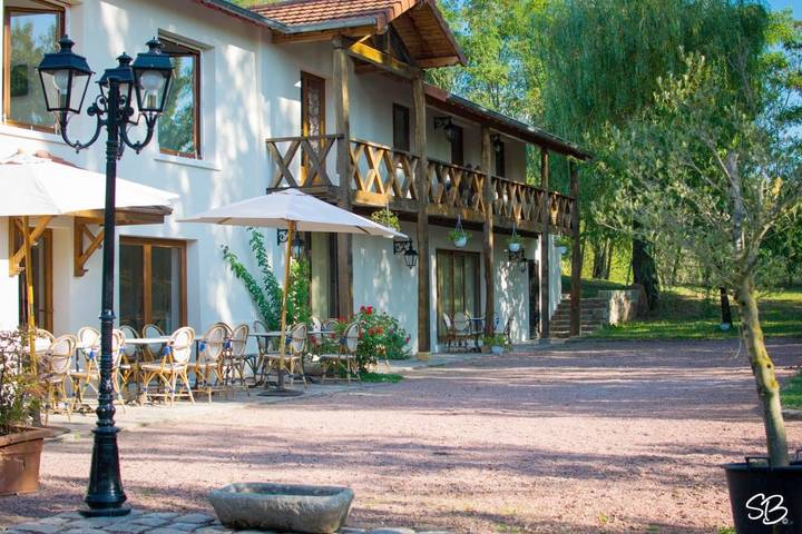 Chambre d’hôte pour 6 personnes, avec Terrasse ainsi que Jardin et Vue