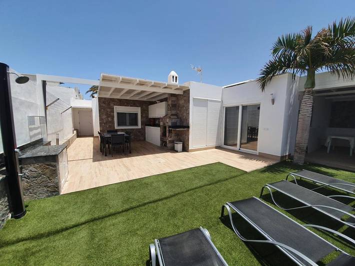 Bungalow für 6 Personen, mit Garten und Whirlpool sowie Pool in Puerto del Carmen - 2