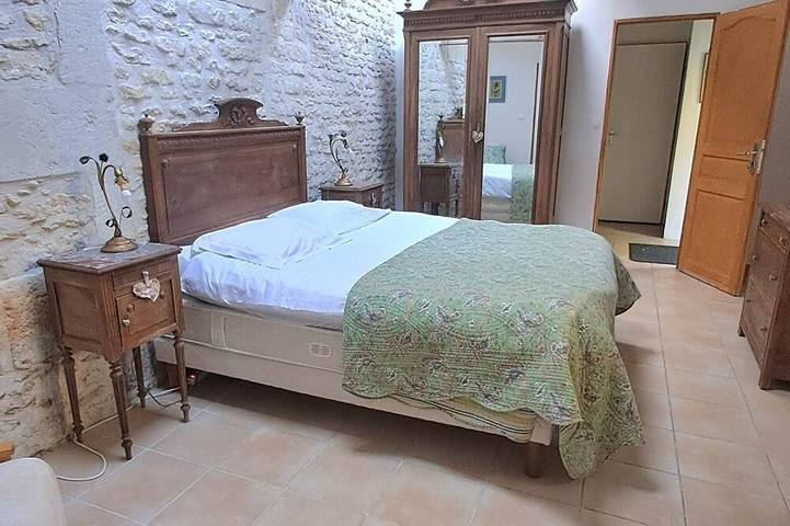 Location de vacances pour 2 personnes, avec piscine à Chérac - 2