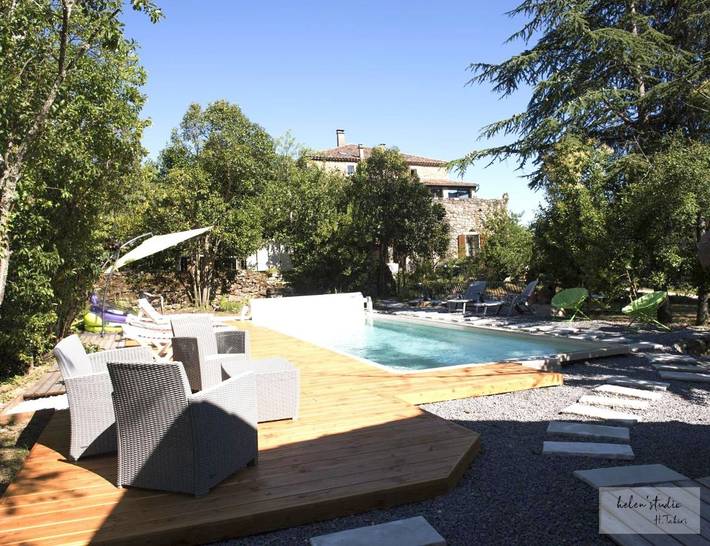 Location de vacances pour 6 personnes, avec jardin ainsi que piscine et vue, adapté aux familles à Saint-Paul-le-Jeune - 3