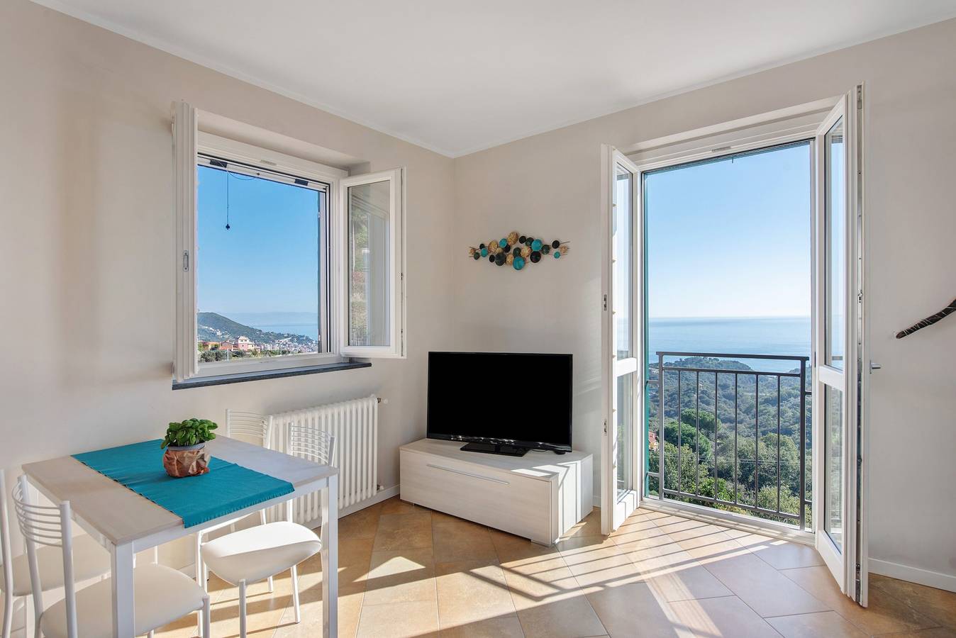 Apartamento entero, Apartamento 'Casa Marincanto' con vistas al mar, terraza privada y Wi-Fi in Varazze (City), Varazze