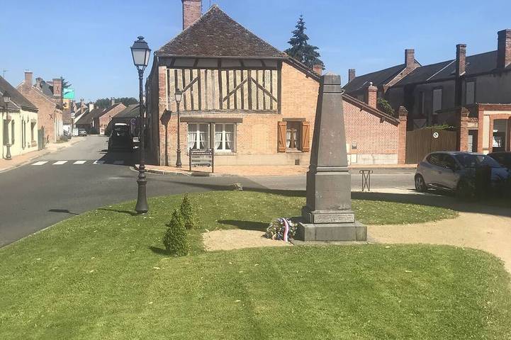 Location de vacances pour 10 personnes, avec Terrasse à Pierrefitte-sur-Sauldre