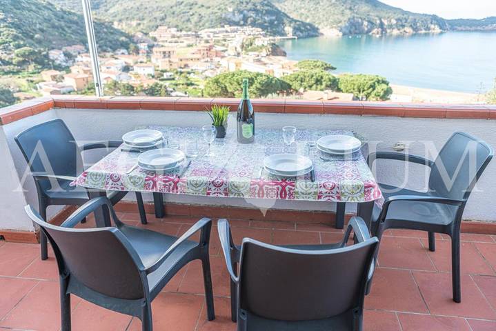 Ferienwohnung für 5 Personen, mit Balkon und Terrasse sowie Ausblick auf Isola del Giglio