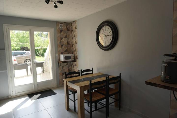 Gîte pour 2 personnes, avec terrasse dans Safari Peaugres - 2