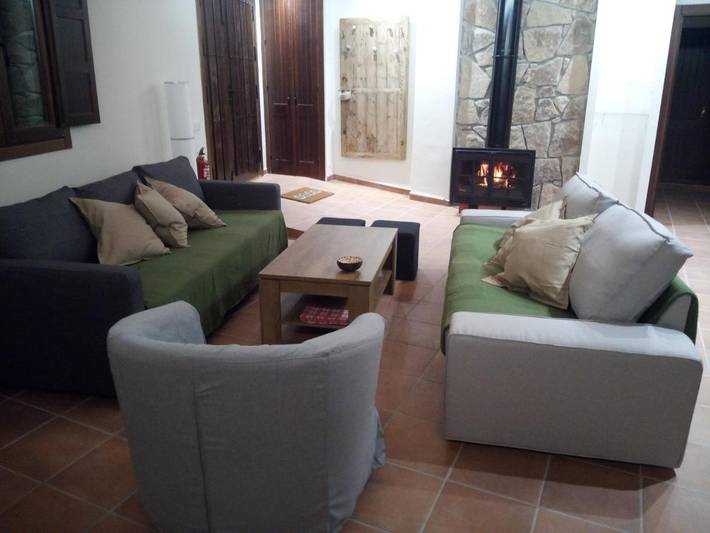 Casa rural para 15 personas, con piscina además de vistas y jardín, Se admiten mascotas en Santa María de la Alameda - 3