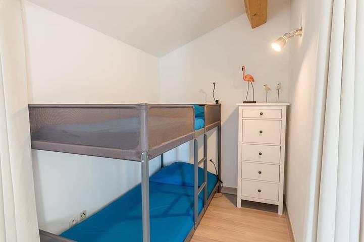 Location de vacances pour 6 personnes, avec terrasse dans Plage Du Pradeau - 2