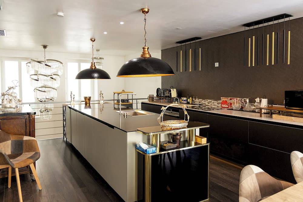 Venue C - Luxurious & Spacious ~ Sauna ~ Elevator in Cannes, Côte méditerranéenne (France)