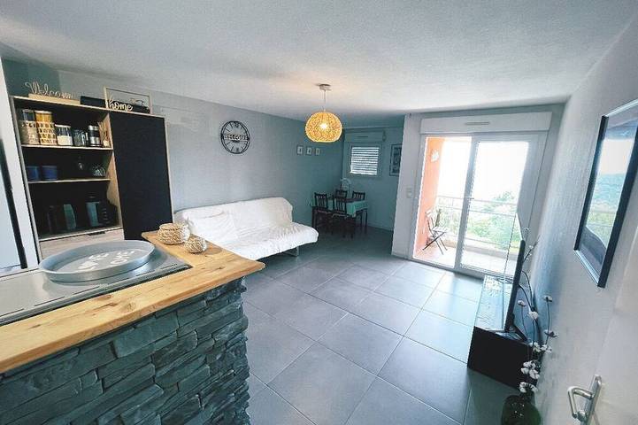 Location de vacances pour 4 personnes, avec terrasse à Grasse