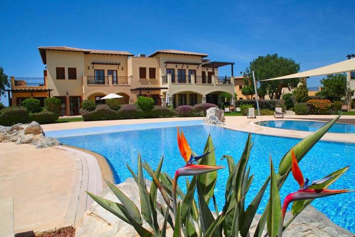 Resort per 2 persone, con Idromassaggio e Terrazza nonché Giardino e Piscina in Cipro