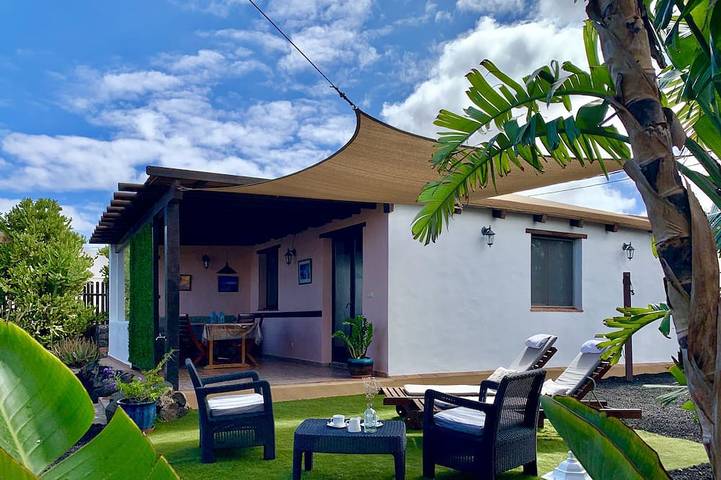Chalet para 4 personas, con jardín y terraza en Lajares