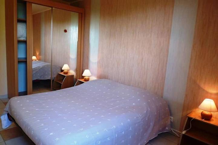 Gîte pour 8 personnes, avec balcon et jardin, animaux acceptés à Loubressac - 2