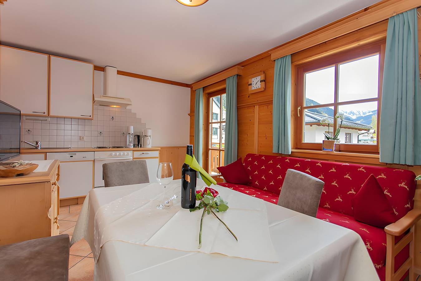 Appartement entier, Appartement 'Frauenkogel' avec jardin privé, balcon et Wi-Fi in Grossarl, Ski Amadé