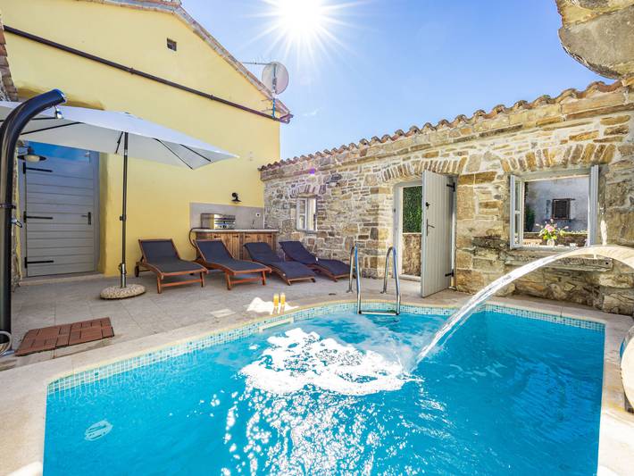 Ferienhaus für 4 Personen, mit Ausblick und Garten sowie Terrasse