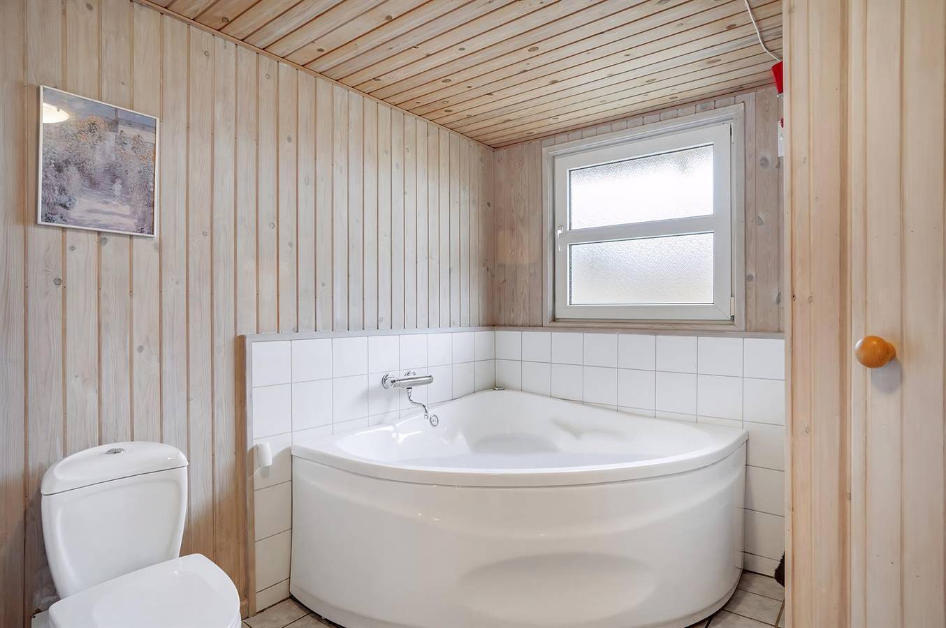 Beautiful home in Hvide Sande w/ Sauna, Wifi and 4 Bedrooms in Skodbjerge, Haurvig