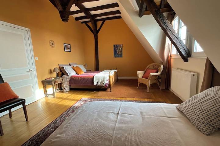 Location de vacances pour 9 personnes, avec jardin à Génis - 4
