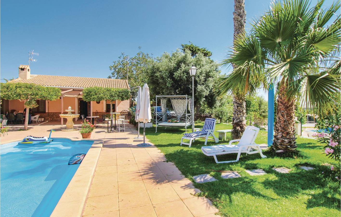 Acogedor apartamento con piscina y aparcamiento - Cerca de la costa y restaurantes in La Marina, Elche