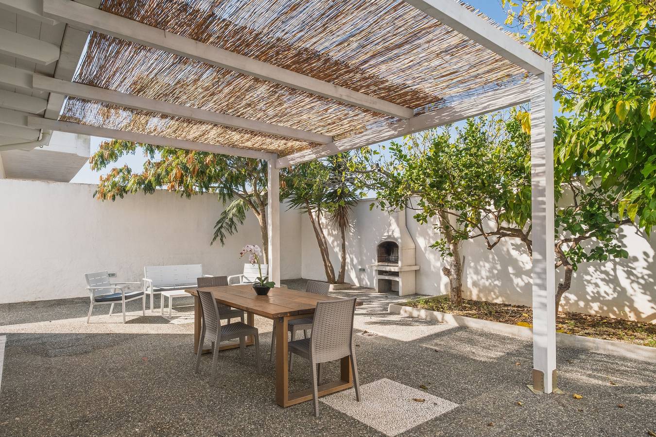 Maison de Vacances 'Serèn – Villa Premium en Bord de Mer' avec Jardin Privé, Wi-Fi et Climatisation in Porto Cesareo, Golfe de Tarente