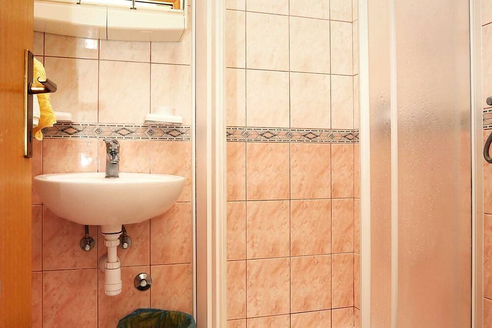 Hel leilighet, Leilighet studio ved stranden Promajna, Makarska in Promajna, Makarska Riviera