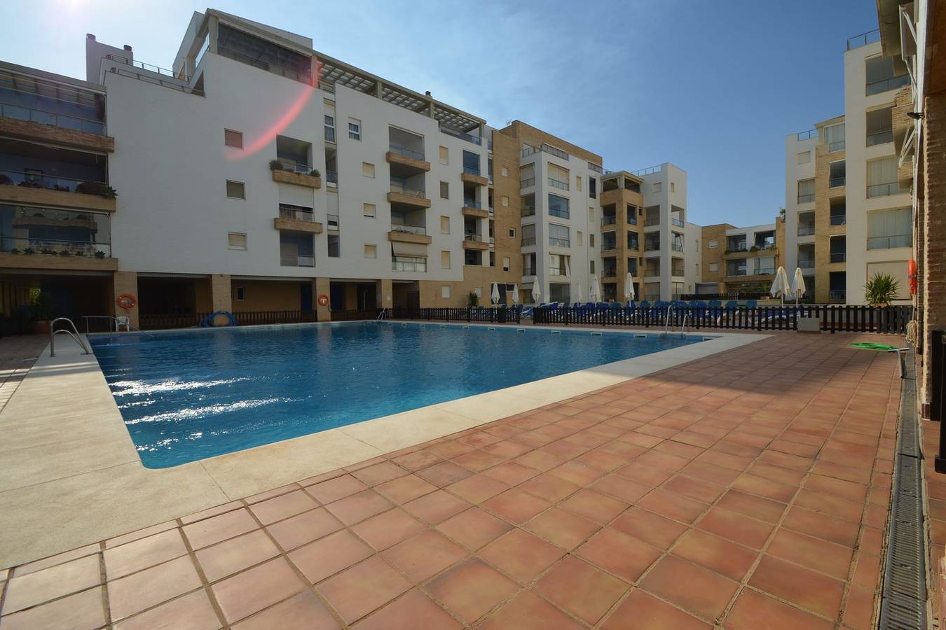 Apartamento inteiro, Apartamento de férias para 3 pessoas com piscina in Isla Canela, Ayamonte