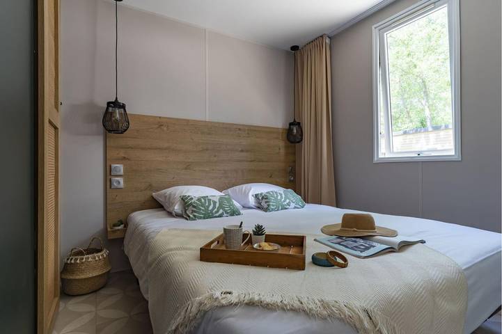 Mobil home pour 6 personnes, avec piscine ainsi que terrasse et jardin, animaux acceptés dans Plages des Cabanes de Fleury - 4