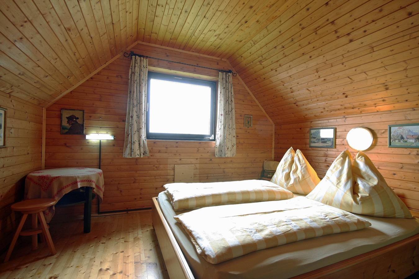 Ganze Ferienwohnung, * 3-Raum-Hütte für 2 bis 4 Personen in Stadl-Predlitz, Murau (Kreischberg)