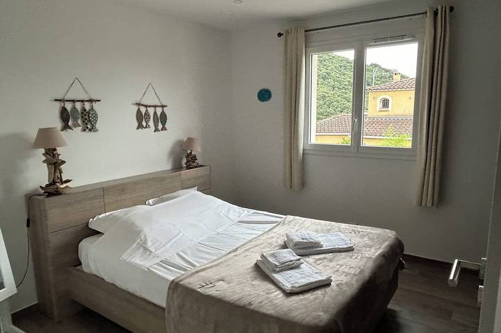 Location de vacances pour 2 personnes, avec jardin à Eccica-Suarella - 2