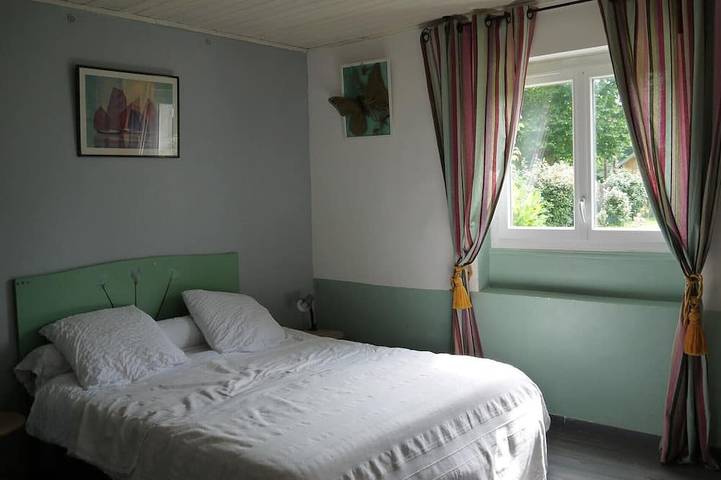 Location de vacances pour 5 personnes, avec terrasse et jardin à Saubion - 2