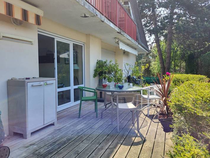Location de vacances pour 4 personnes, avec terrasse à Merville-Franceville-Plage