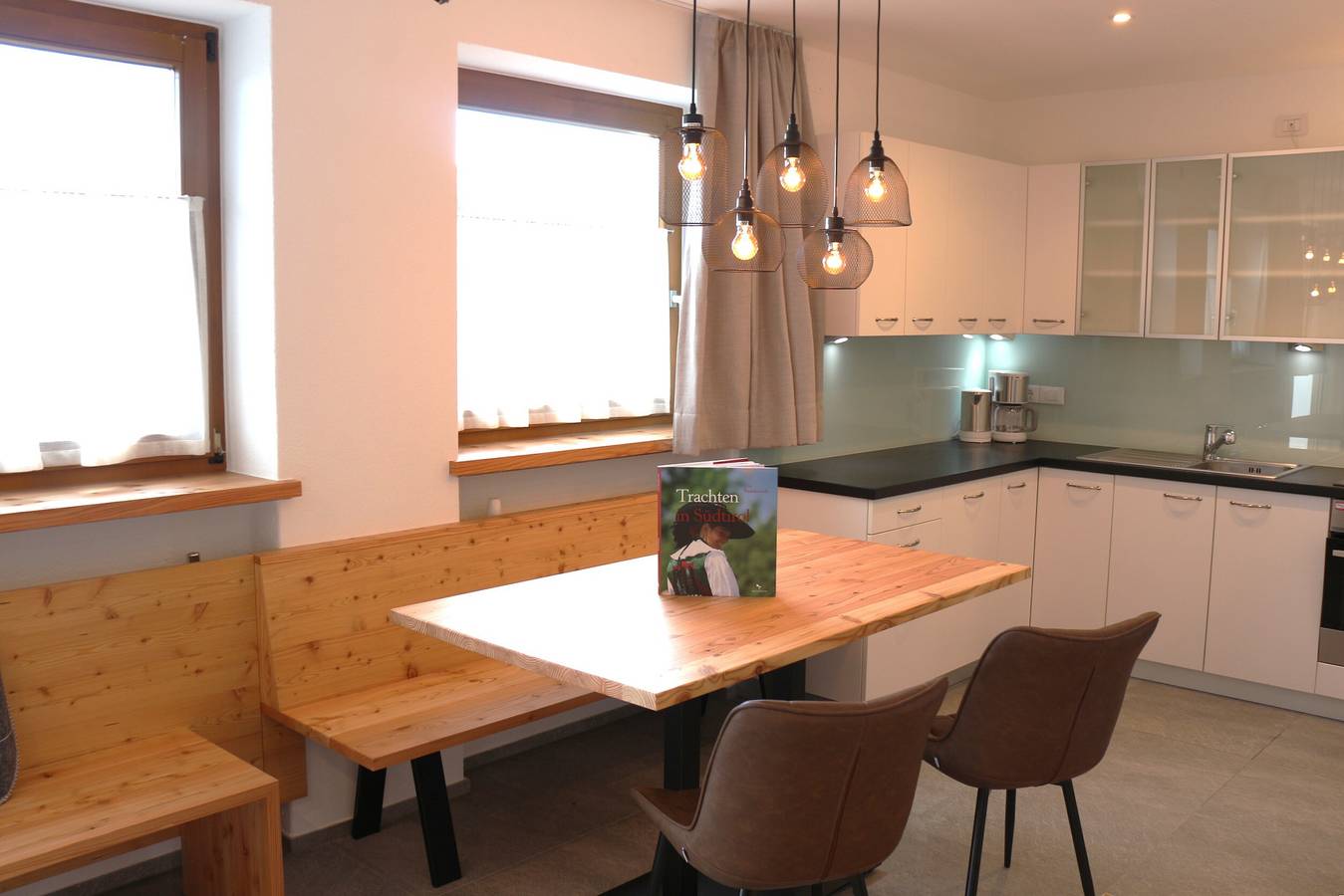 Apartamento entero, Apartamento 'Bergwiese' con vistas a la montaña, jardín compartido y Wi-Fi in Renon, Alpes de Sarntal