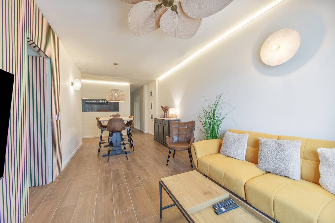 Apartamento entero, Apartamento 'Fmr Avenida Almería' con terraza privada, balcón y Wi-Fi in Carboneras, Costa de Almería