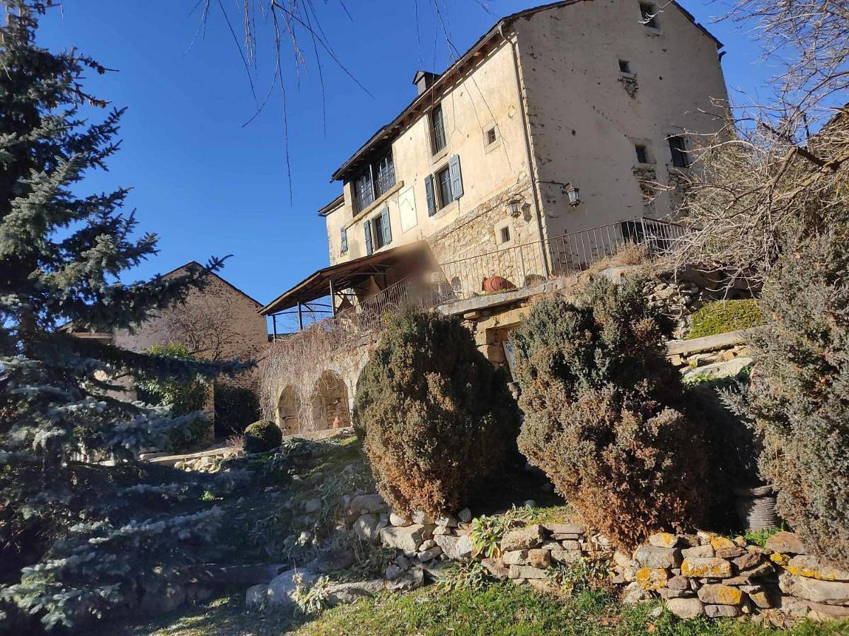 Le château brangoly in Enveitg, Parc naturel régional des Pyrénées catalanes