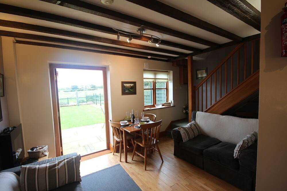 Octavia Cottage - Whitley Elm Cottages - Cabaña de 2 dormitorios Capacidad 4 + cuna in Rowington, Warwickshire